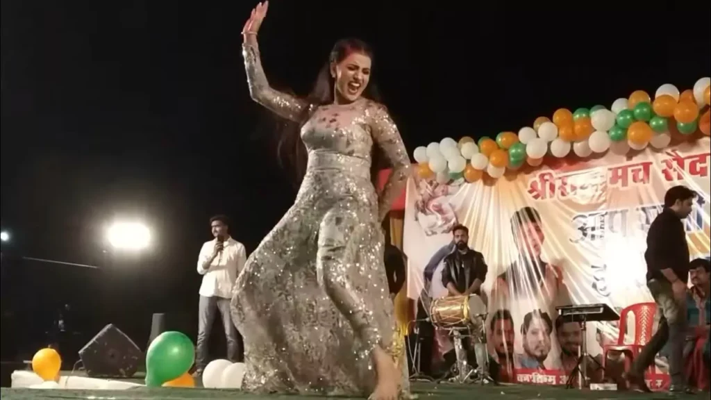 Akshra Singh Performing in Live Event