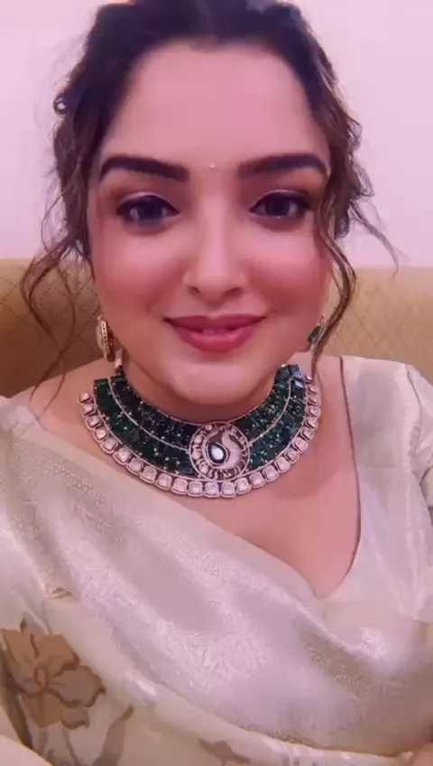 Amrapali Dubey Bhojpuri Artist Booking